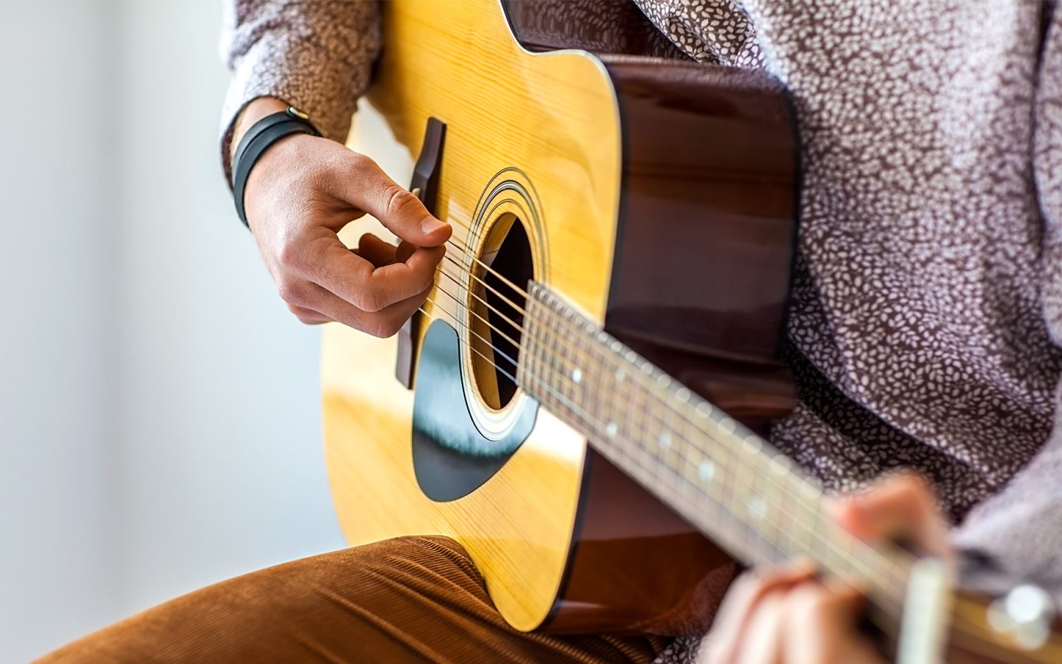 Guitar Playing Tips for Absolute Beginners