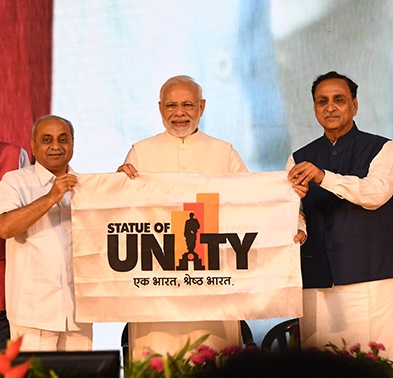 pm narendra modi at statue of unity