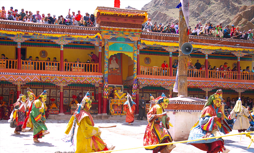 What Happens During the Hemis Festival