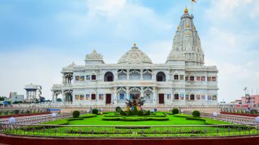 Spiritual Tourism in India Exploring Temples, Ashrams, and Sacred Sites